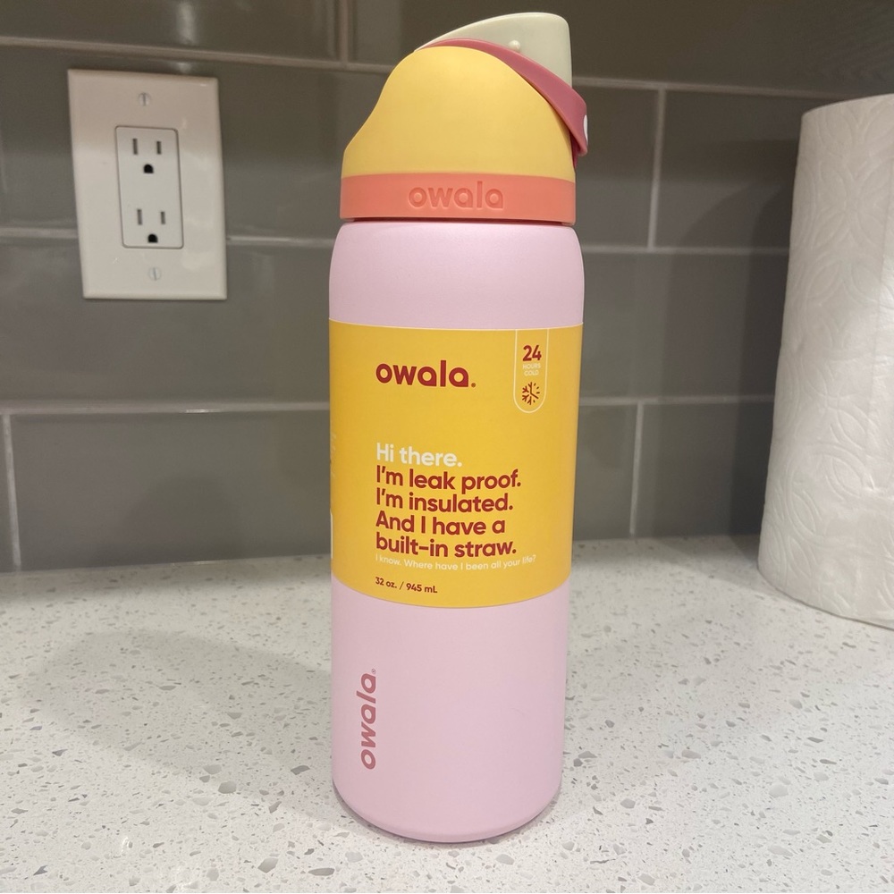 Owala 32oz FreeSip Candy Store